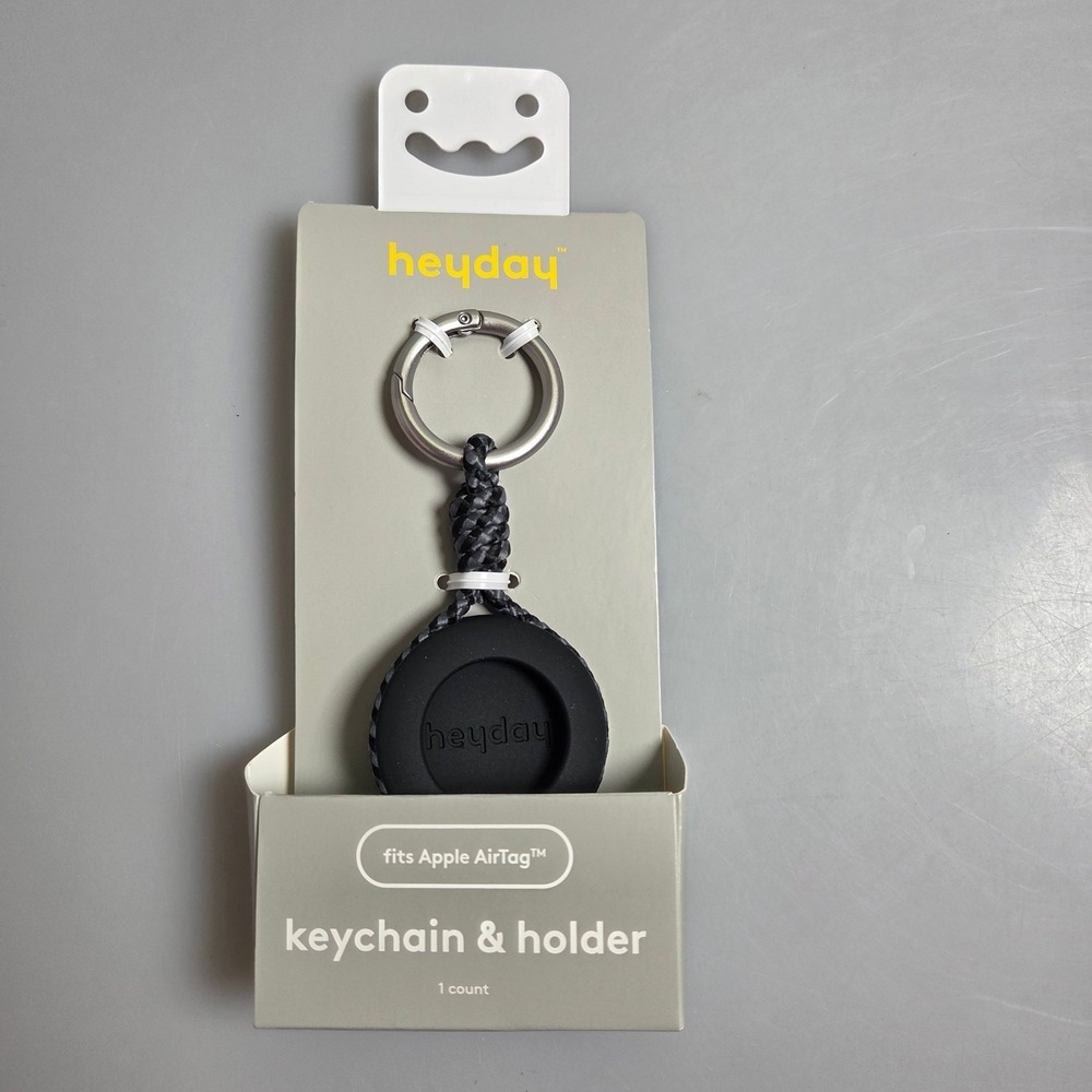 Heyday Apple AirTag Keychain and Holder Black Braided Cord Carabiner Clip NEW